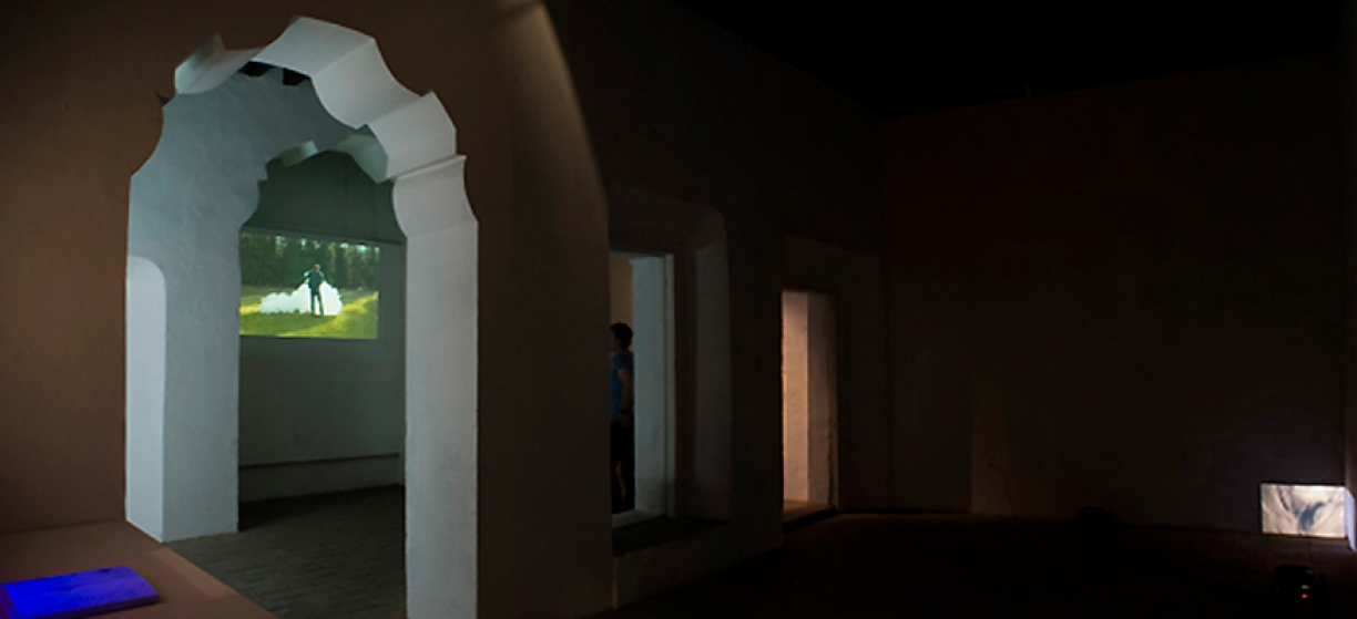 http://_dmarc.mirunadragan.com/files/gimgs/th-18_CloudExhibit-1Long-web.jpg